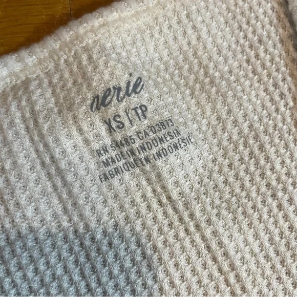 Aerie and AE bundle of 7 pieces - Picture 4 of 14